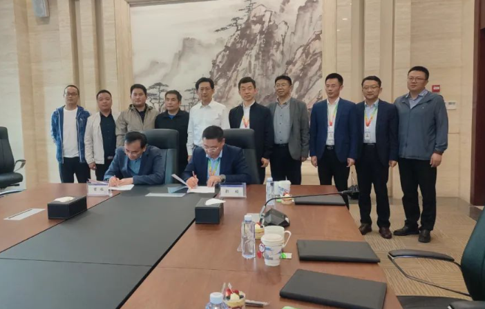 共谋智慧运维新发展 | 新葡的京集团350vip8888与岳阳长炼机电签署战略合作协议